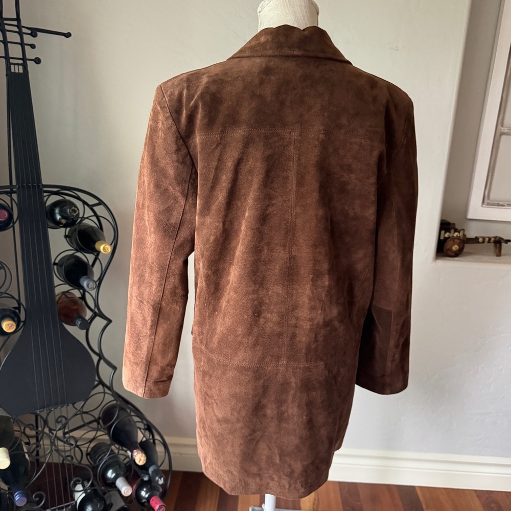 Margaret Godfrey Brown Garment - Picture 3 of 13